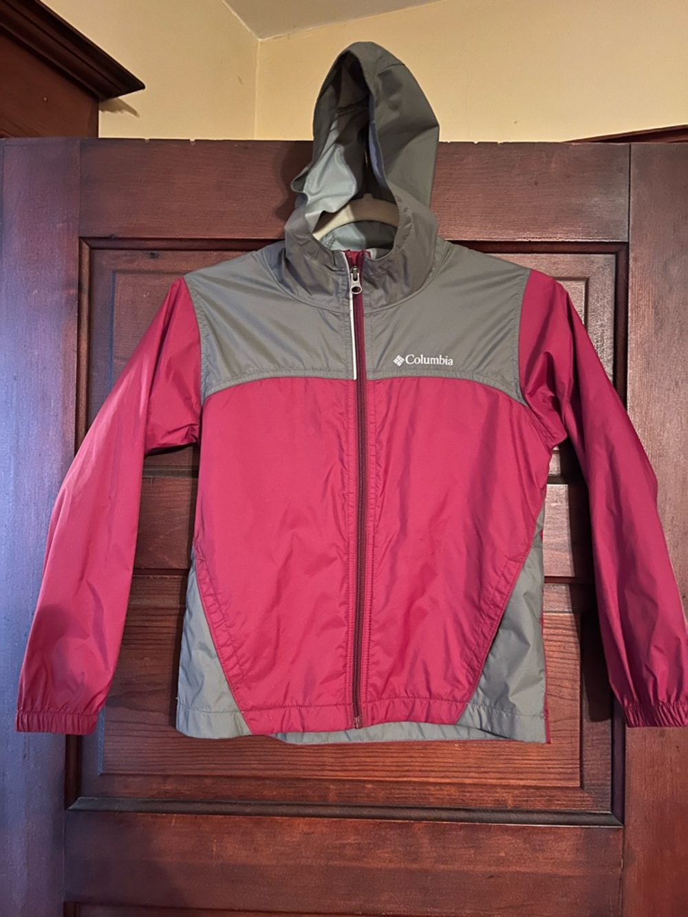 Columbia Kids Hooded Rain Jacket Size Small (8)